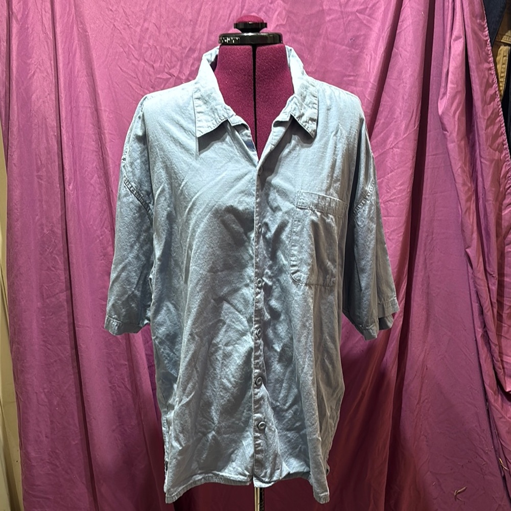 Ocean Pacific Light Blue Short Sleeve Button-Up Shirt XL slight defect on back